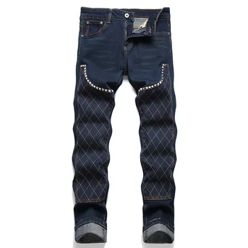 темно-синие мужские джинсы в стиле панк с заклепками, клетчатая нашивка с вышивкой, стрейчевые джинсовые брюки, узкие прямые брюки, джинсы