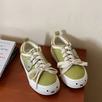 Милые зеленые кроссовки, женская вулканизированная обувь, обувь на плоской подошве со шнуровкой, спортивный бренд, женские повседневные кроссовки, модная обувь
